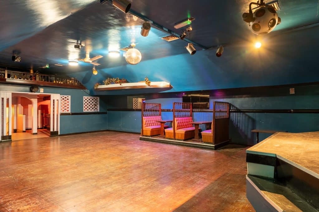 APOLLO CLUB venue club bar shoot location north west london 013
