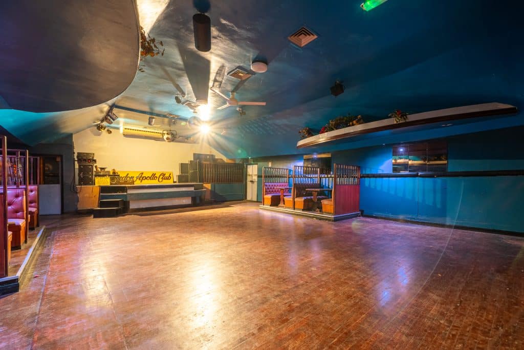 APOLLO CLUB venue club bar shoot location north west london 014