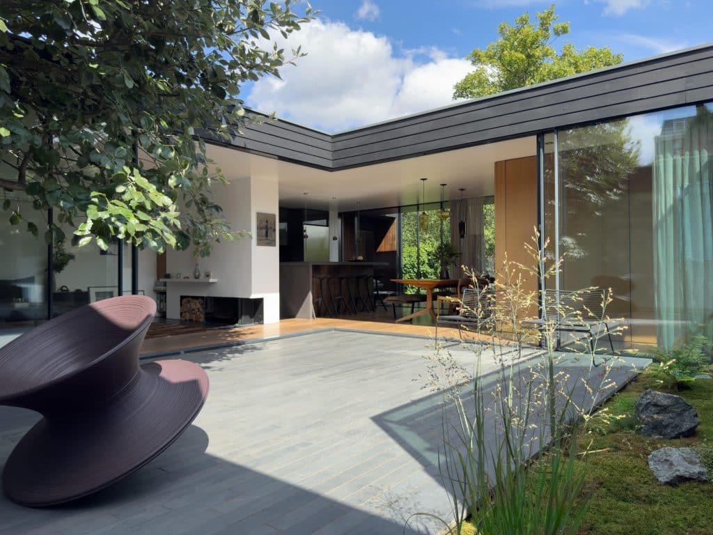 KINGSLEY Architectural Modern Shoot Location north london courtyard