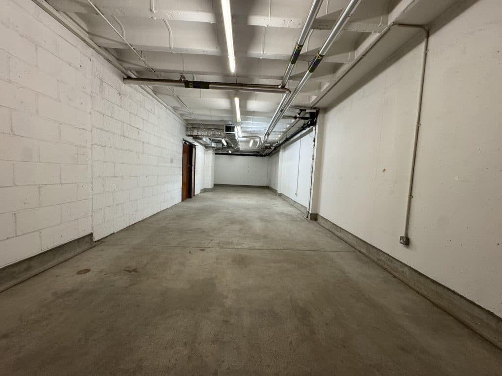 PILGRIM STREET office basement urban shoot location central london 47. ARK Loc Pilgrim Street.