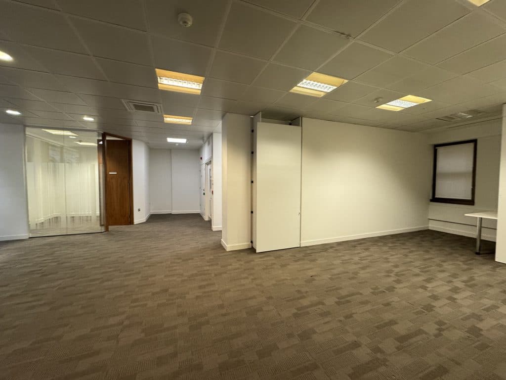 PILGRIM STREET office basement urban shoot location central london 7. ARK Loc Pilgrim Street.