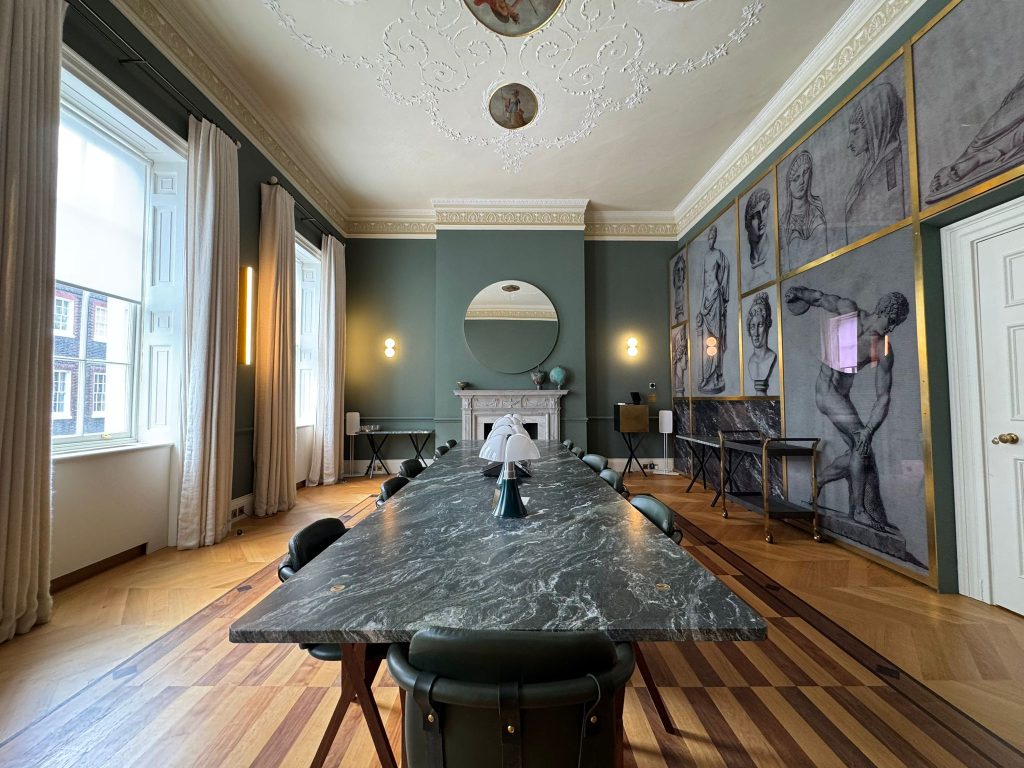 QUEEN ANNE'S GATE Westminster townhouse shoot location 21. ARK Loc Queen Anne s Gate