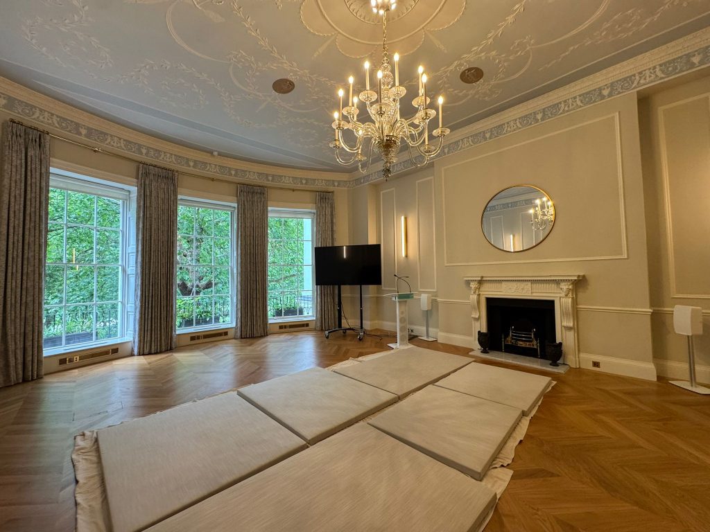 QUEEN ANNE'S GATE Westminster townhouse shoot location 27. ARK Loc Queen Anne s Gate