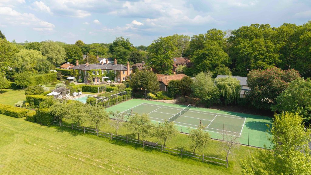 250513WhitewaterHouse 1067HARTLEY HOUSE Country Shoot Location With Swimming Pool 1 scaled