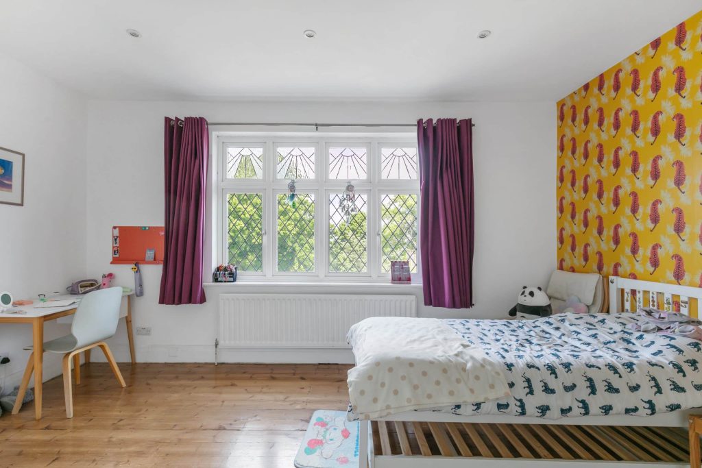 91 Ravensbourne Park London SE6 4YA 011RAVENSBOURNE Everyday Family Home for location shoots scaled