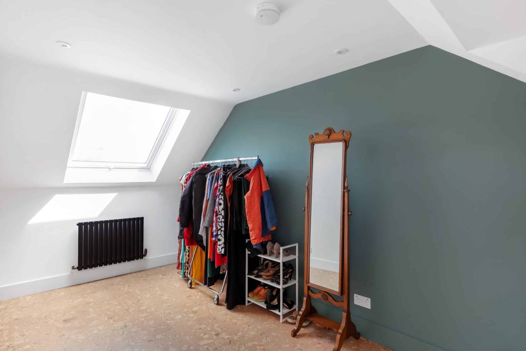 91 Ravensbourne Park London SE6 4YA 015RAVENSBOURNE Everyday Family Home for location shoots scaled