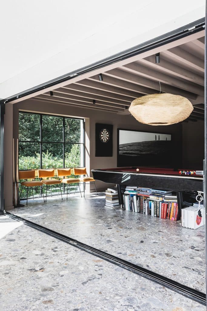 CARRAWAY Hampshire 1930s style country shoot location house HeathwoodHouseSept24(124of168)