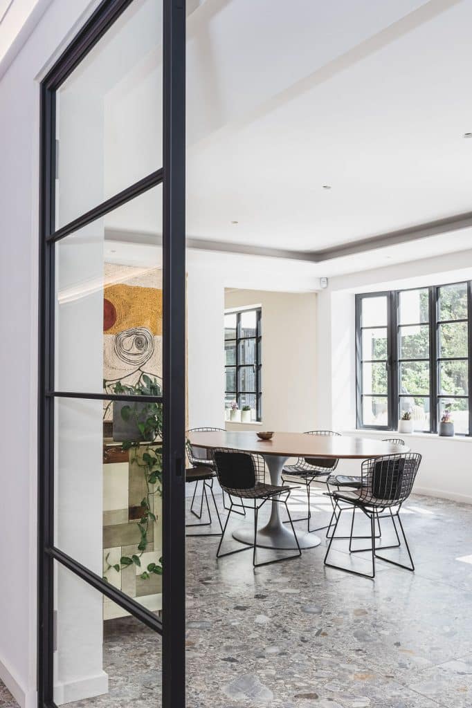 CARRAWAY Hampshire 1930s style country shoot location house HeathwoodHouseSept24(125of168)