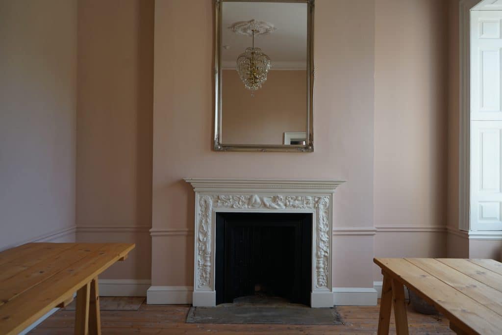 CHESHUNT HOTEL WALTHAM CROSS TRADITIONAL HOTEL SHOOT LOCATION TNE05598