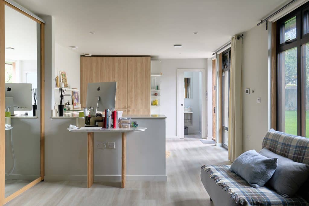 CHISWICK DOCK west london modern location house Location Creation:Chiswick Dock:annexe kitchen