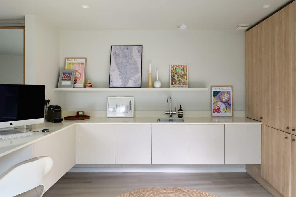 CHISWICK DOCK west london modern location house Location Creation:Chiswick Dock:annexe kitchen 2