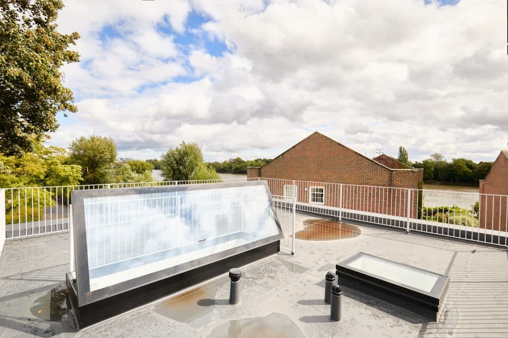CHISWICK DOCK west london modern location house Location Creation:Chiswick Dock:rooftop