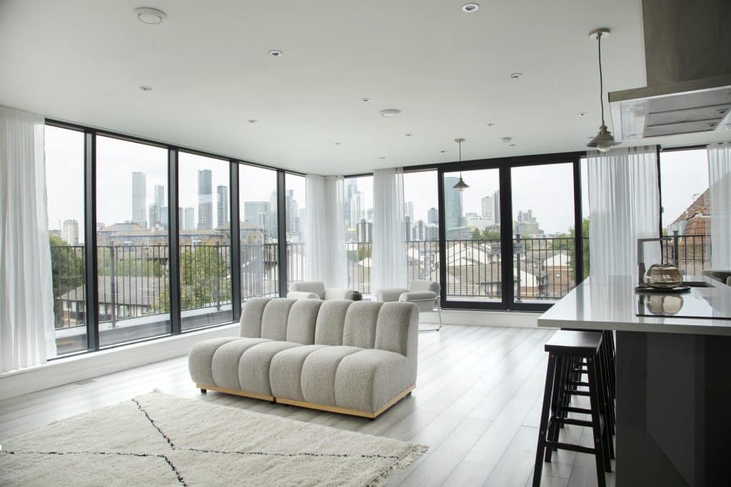 DEPTFORD PENTHOUSE east london shoot location london city views 161A0780ps