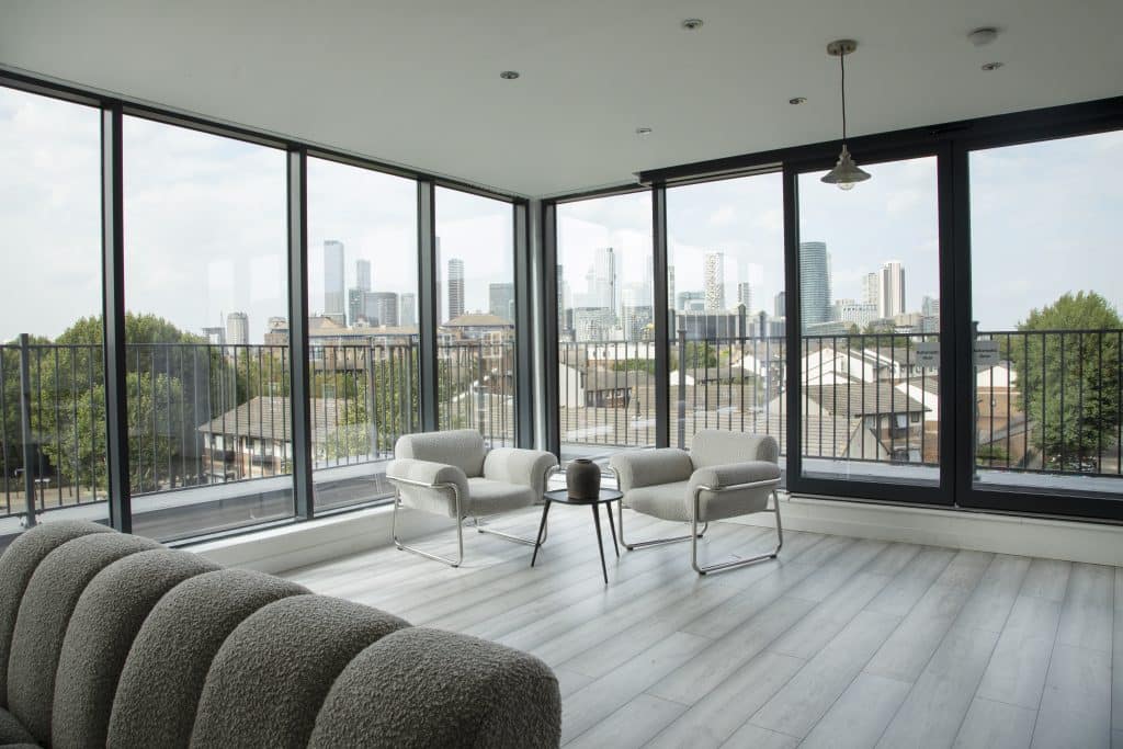 DEPTFORD PENTHOUSE east london shoot location london city views 161A0832ps