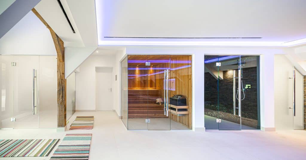 Copyright R3 Photography Ltd.