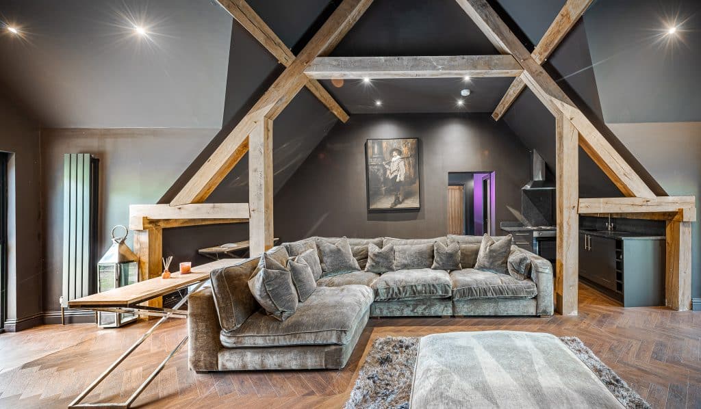 Copyright R3 Photography Ltd.