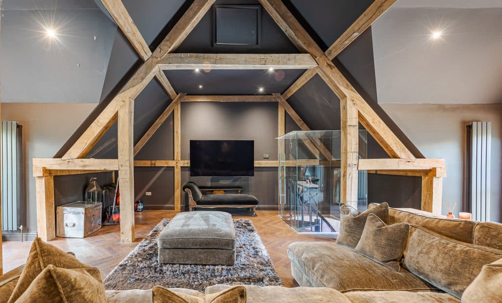 Copyright R3 Photography Ltd.