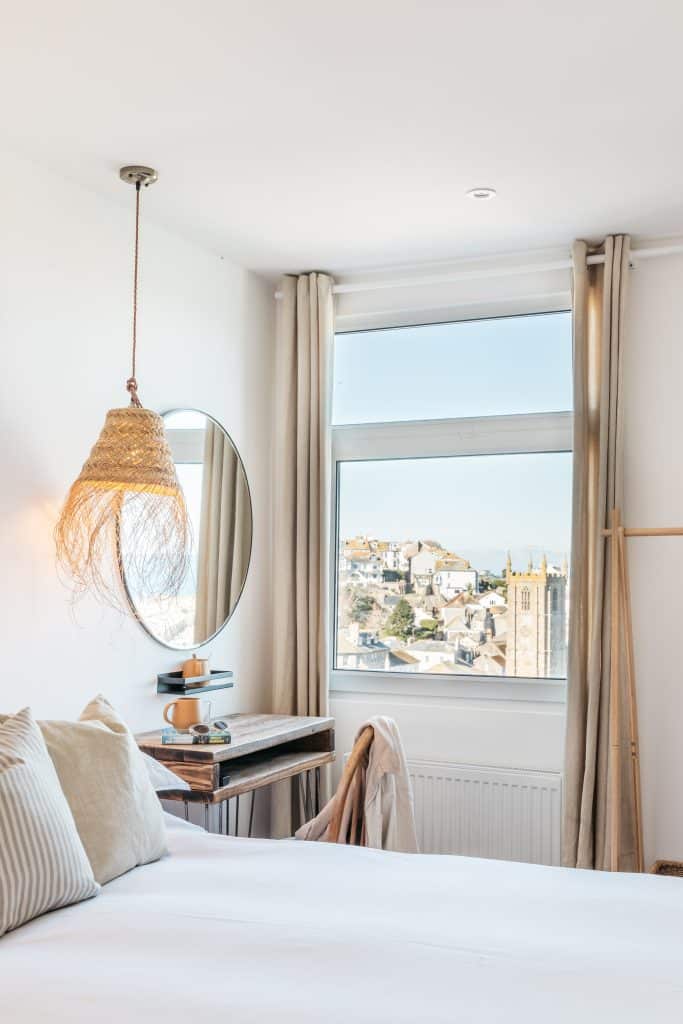 HARBOUR VIEW boutique hotel shoot location cornwall HarbourViewHouse 171