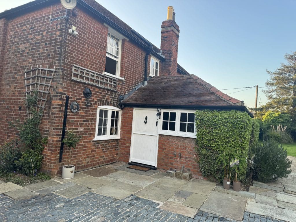 IMG 7444GATEHOUSE Grade II listed country house essex shoot location house