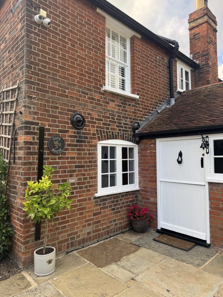 IMG 8455GATEHOUSE Grade II listed country house essex shoot location house