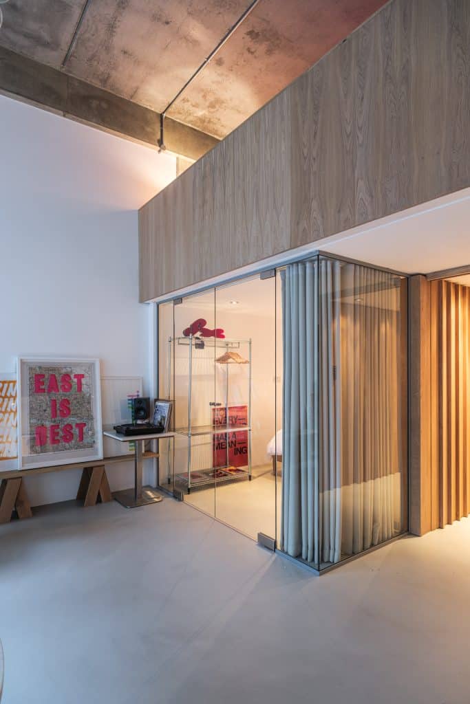 KINGSLAND APARTMENT contemporary loft shoot location east london Kings Wharf 8