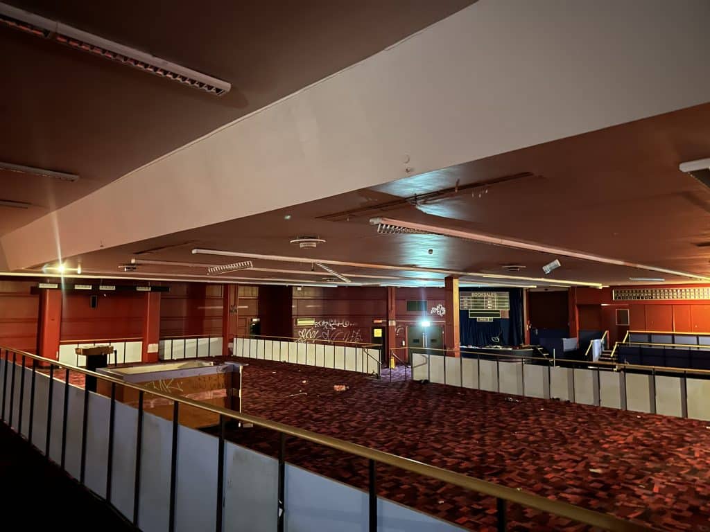 MECCA HALL camden bingo hall shoot location venue retro IMG 4134