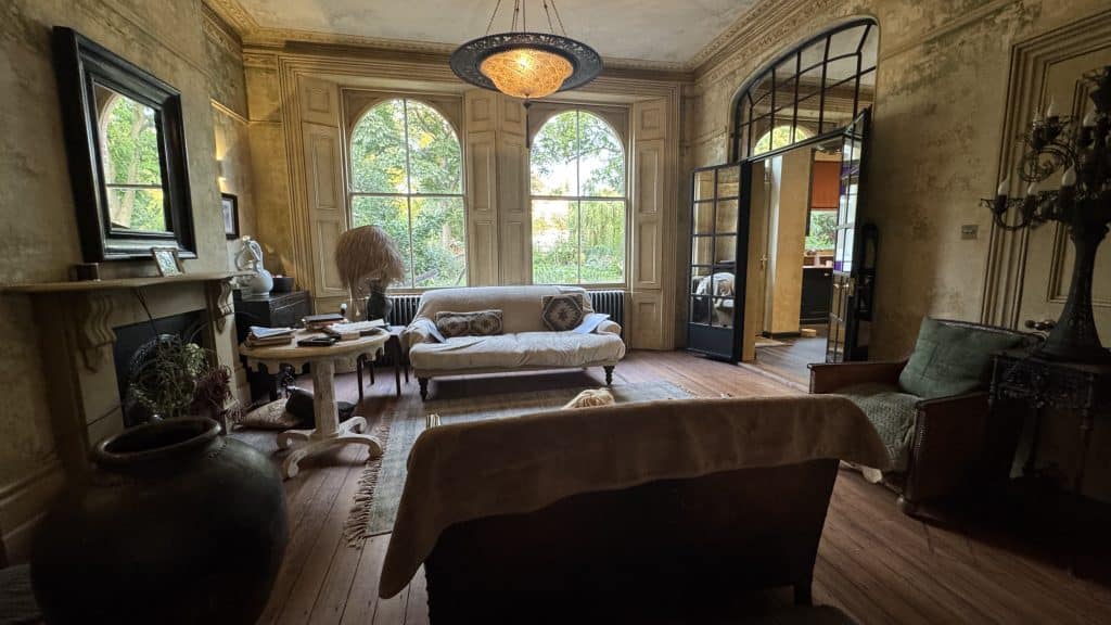 NAVAL HOUSE south west london riverside townhouse shoot location IMG 9851