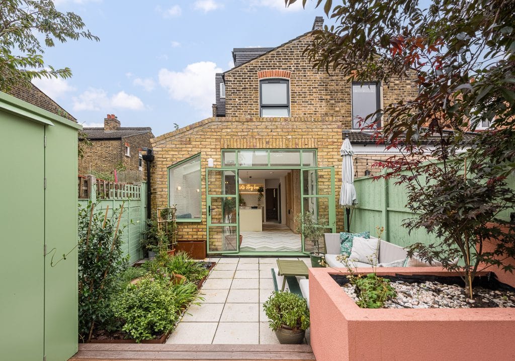 NORTHBROOK north london modern location house Location Creation:Northbrook N22:garden 2