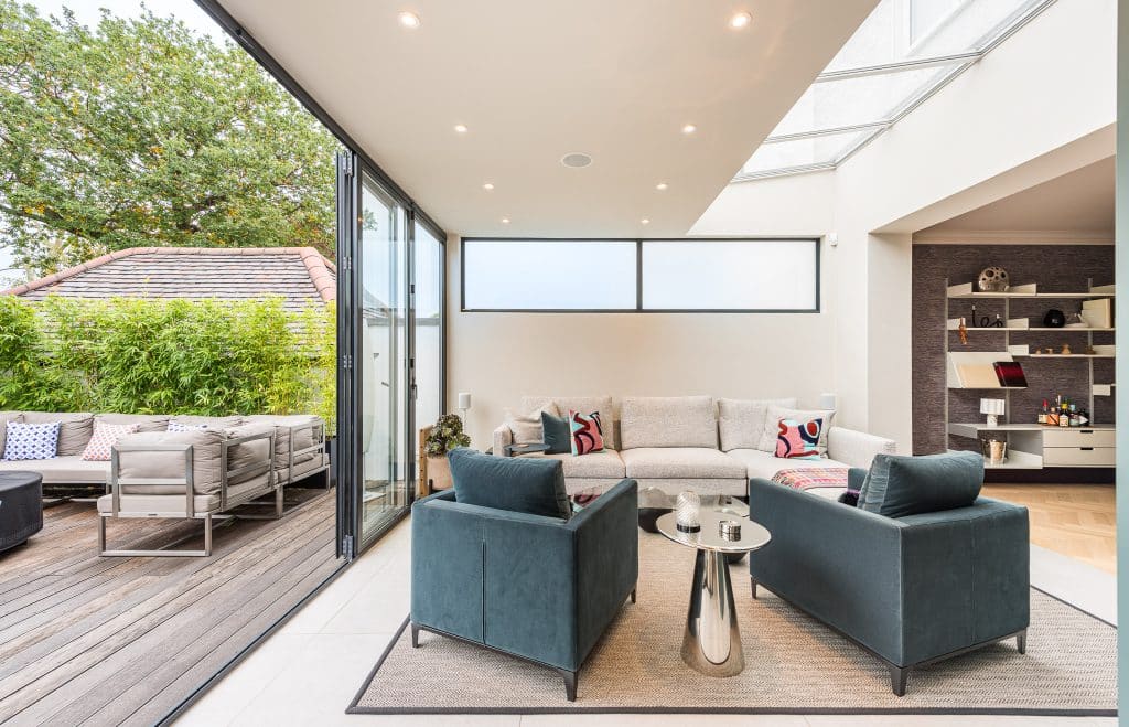 TEIGNMOUTH north west london 1920s detached location house Location Creation:Teignmouth NW2:kitchen seating