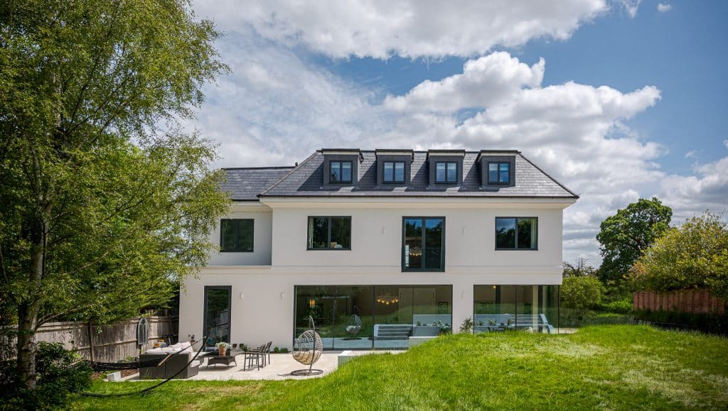 Copyright R3 Photography Ltd.