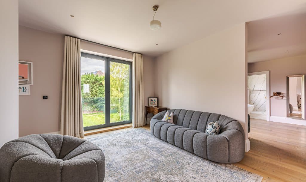 Copyright R3 Photography Ltd.