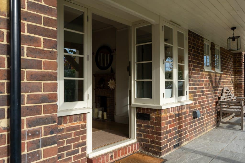 ASHCOMBE large surbiton location house modern 13 Ashcombe Avenue Surbiton KT6 006