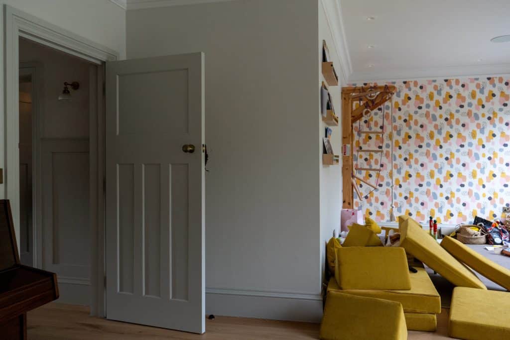 ASHCOMBE large surbiton location house modern 13 Ashcombe Avenue Surbiton KT6 018