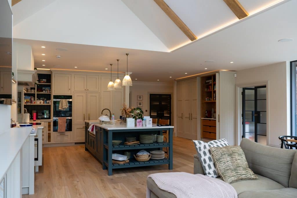 ASHCOMBE large surbiton location house modern 13 Ashcombe Avenue Surbiton KT6 032