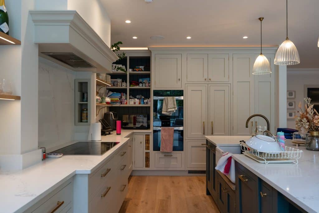 ASHCOMBE large surbiton location house modern 13 Ashcombe Avenue Surbiton KT6 036