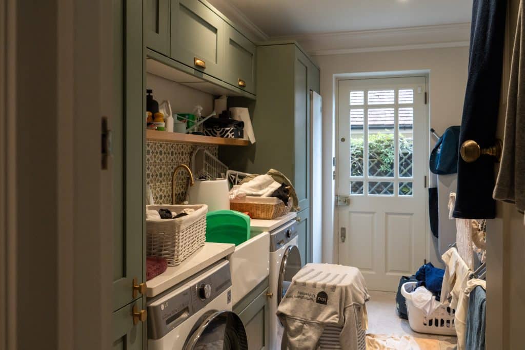 ASHCOMBE large surbiton location house modern 13 Ashcombe Avenue Surbiton KT6 038