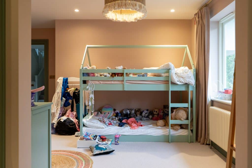 ASHCOMBE large surbiton location house modern 13 Ashcombe Avenue Surbiton KT6 073