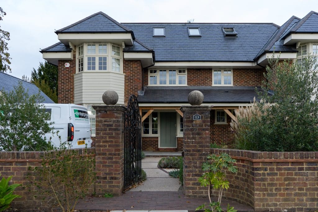 ASHCOMBE large surbiton location house modern 13 Ashcombe Avenue Surbiton KT6 104