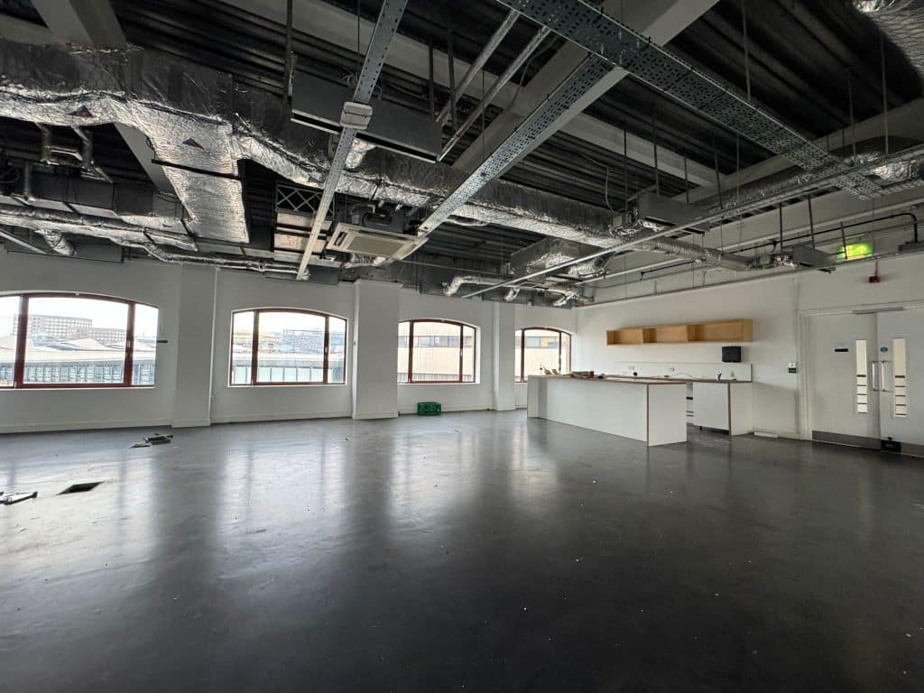 BERMONDSEY ST OFFICE south east london blank canvas shoot location 6. Forty Two - Offices