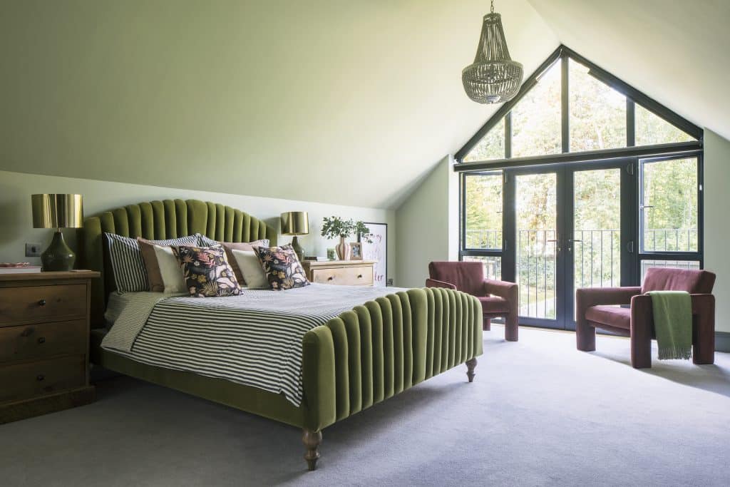 THAT HOUSE WITH THE PINK DOOR large kent location house Bedroom