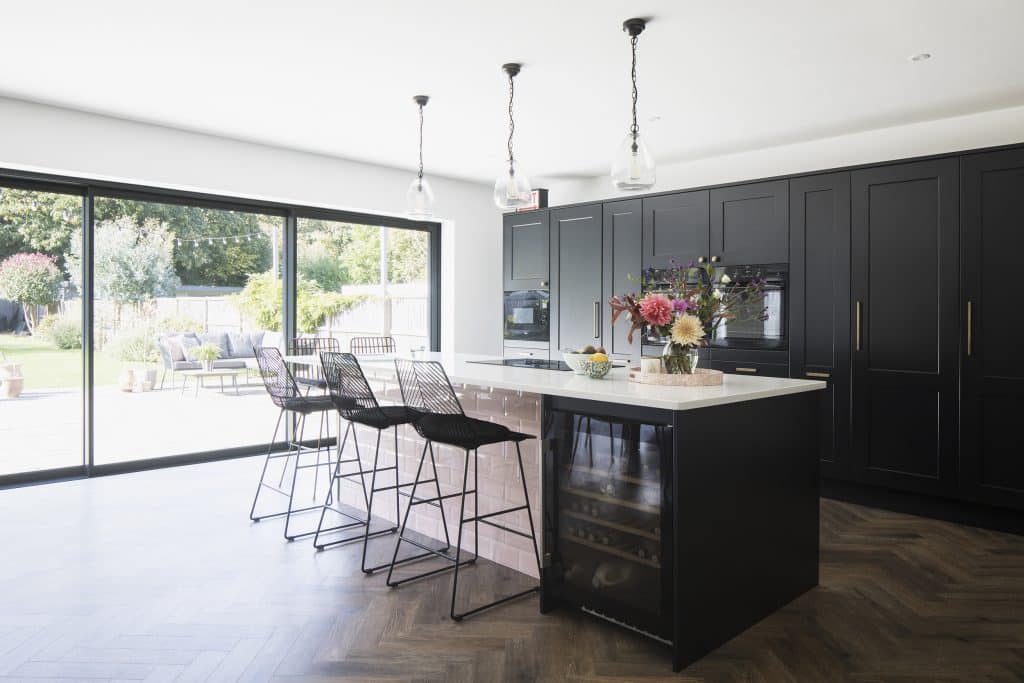 THAT HOUSE WITH THE PINK DOOR large kent location house Kitchen2