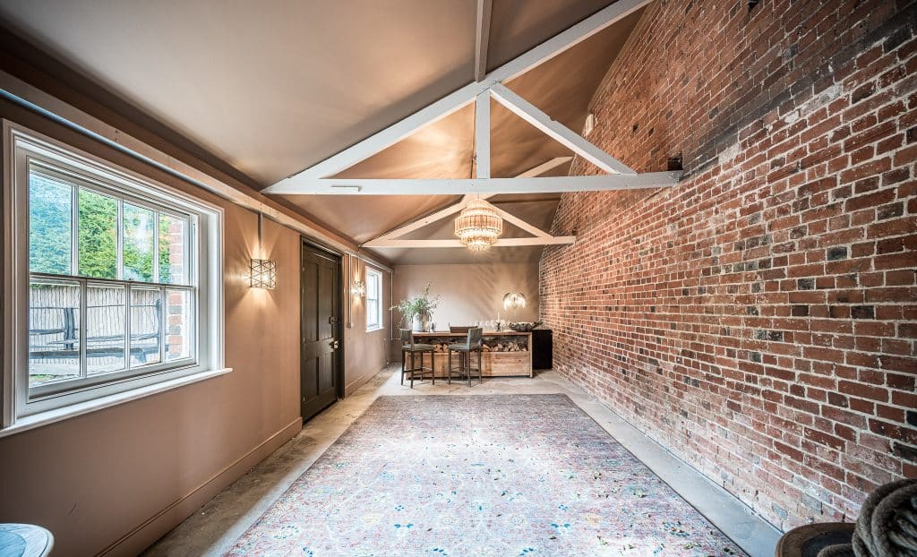 THE WALLED GARDEN cobham country shoot location Location Creation The Walled Garden The Long Room bar 2