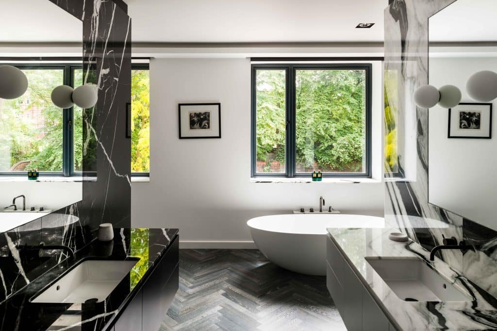 BELSIZE HOUSE north west london large location house Location Creation:Belsize House NW3:Master Ensuite Tub