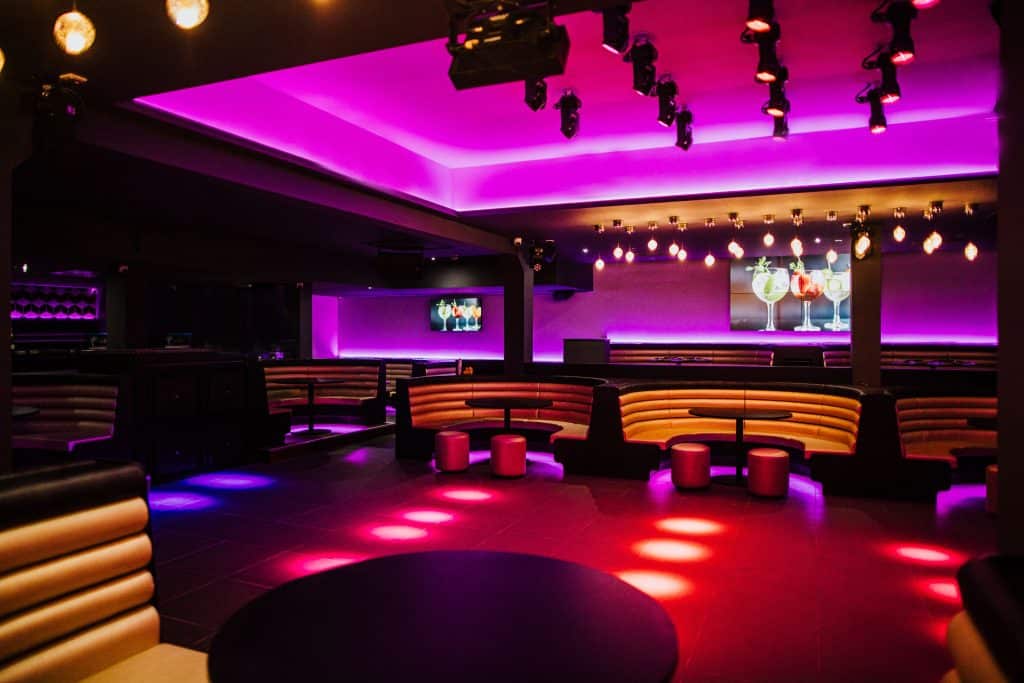 FACES essex nightclub shoot location venue image00008