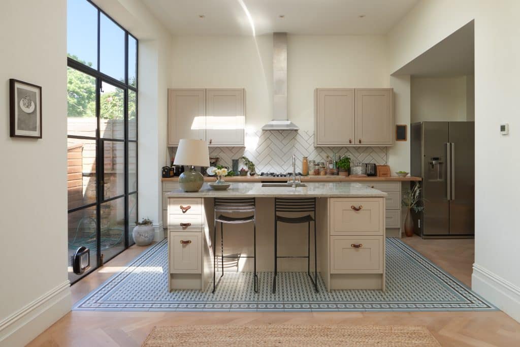 KNATCHBULL central london modern location house 13 05 24 louisa 11292 1