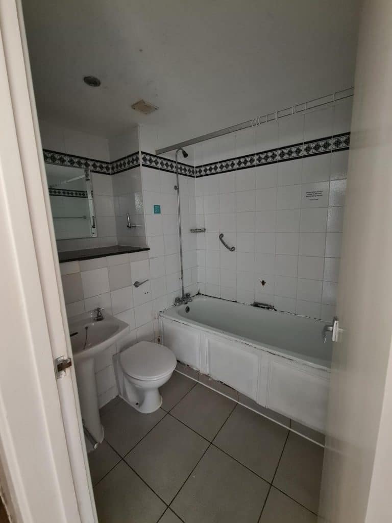 THISTLE BARBICAN north london vacant hotel shoot location shared image (26)