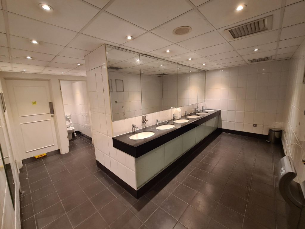 THISTLE BARBICAN north london vacant hotel shoot location shared image (34)