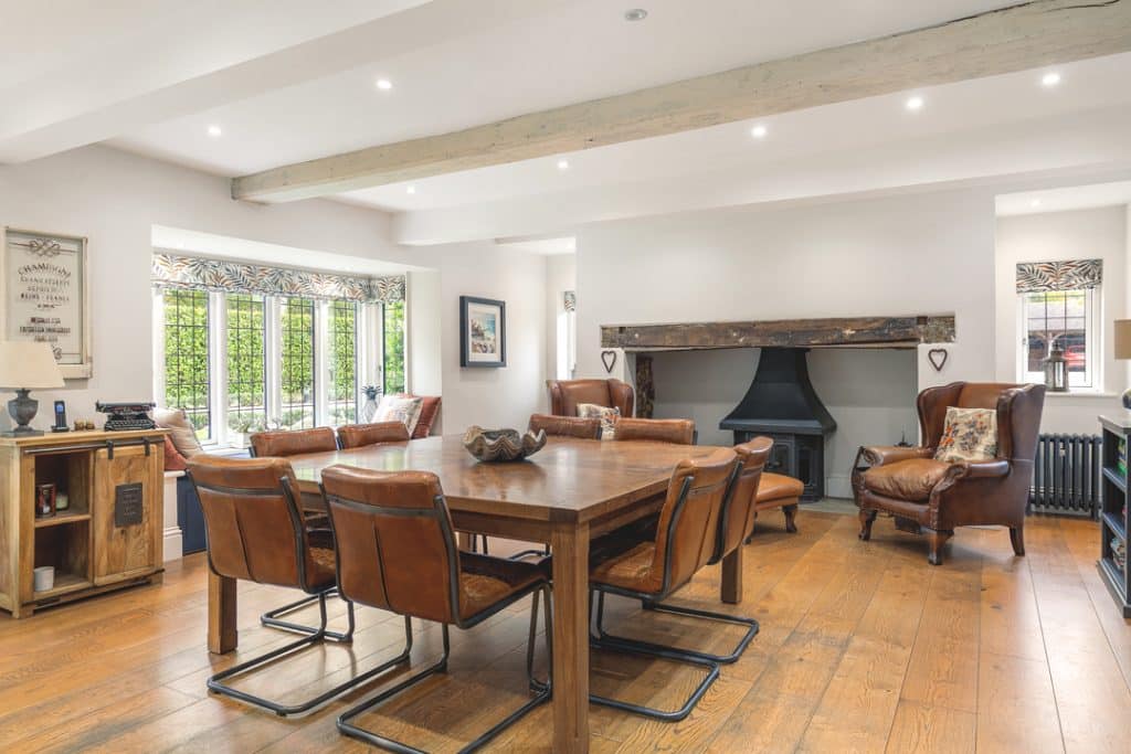 VINE HOUSE guildford eight bedroom location house Vine house, coombe lane, Guildford, GU3 3PF 020