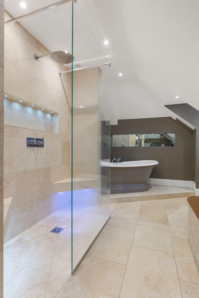 VINE HOUSE guildford eight bedroom location house Vine house, coombe lane, Guildford, GU3 3PF 041