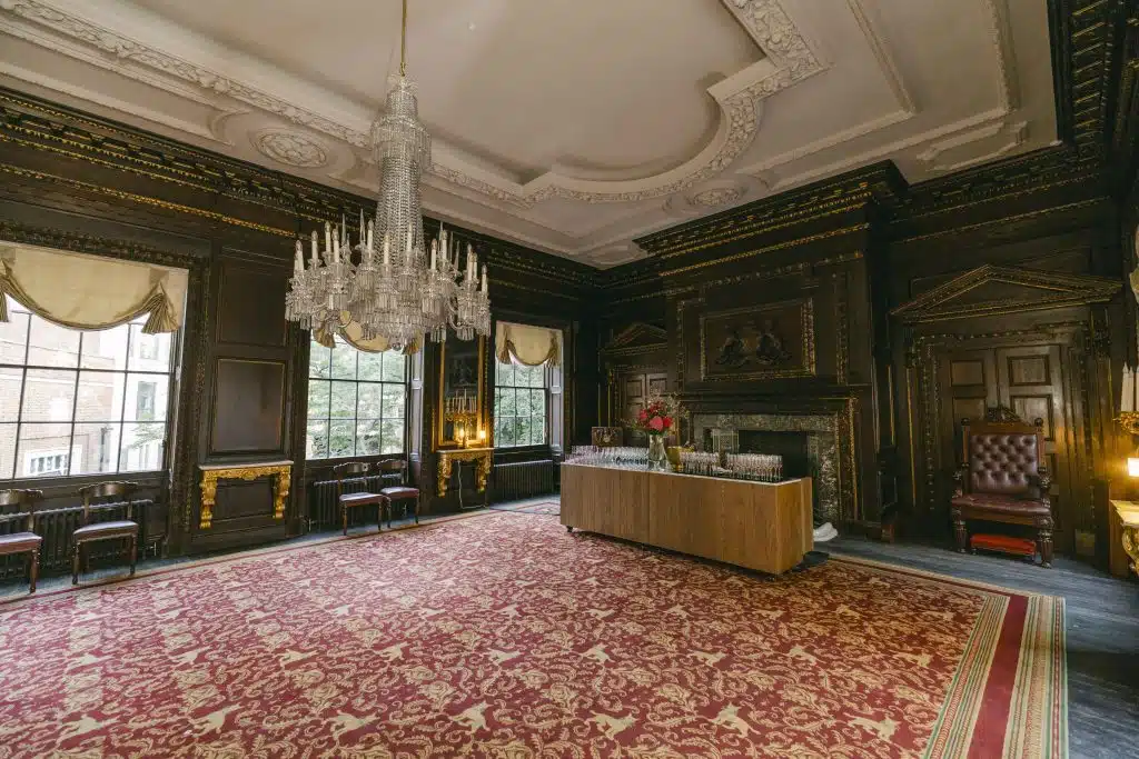 8 1:2 LONDON grade i shoot location venue Court Room